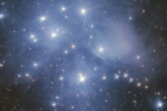 M45_14X300_20211009_col_stretch_pix_curve_denoised_slective_blotch_denoised2_stars_curve_more_sharpened_smaller_FFT
